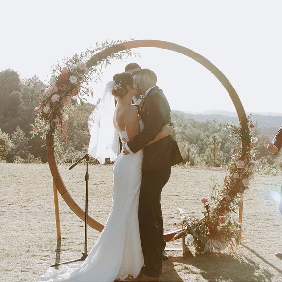 White fingertip veil bridal - Picture 4 of 5